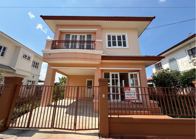 ขายบ้านเดี่ยว หมู่บ้านปาริชาติ รังสิต คลอง 4 บ้านอยู่ในการรีโนเวททั้งหลัง โครงสร้างแน่น