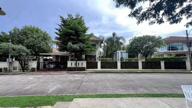 บ้าน ลัดดารมย์ ราชพฤกษ์ - ปิ่นเกล้า 19900000 THB 4 ห้องนอน 4 BATHROOM area 125 ตาราง-วา NICE! กรุงเทพ