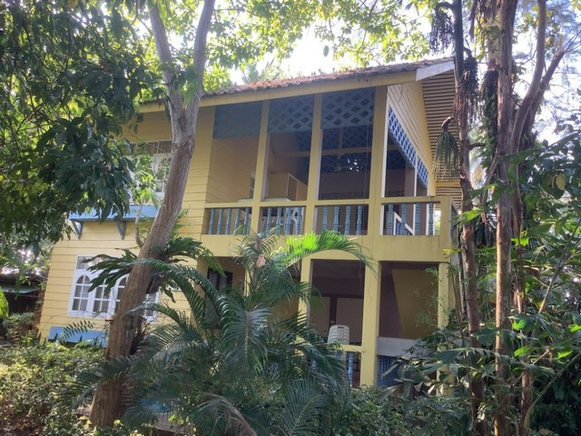 โรงแรม รีสอร์ต บ้านไม้รูด จ.ตราด 17 BEDROOM ขนาด 1153 ตาราง.วา 32000000 THAI BAHT ^^