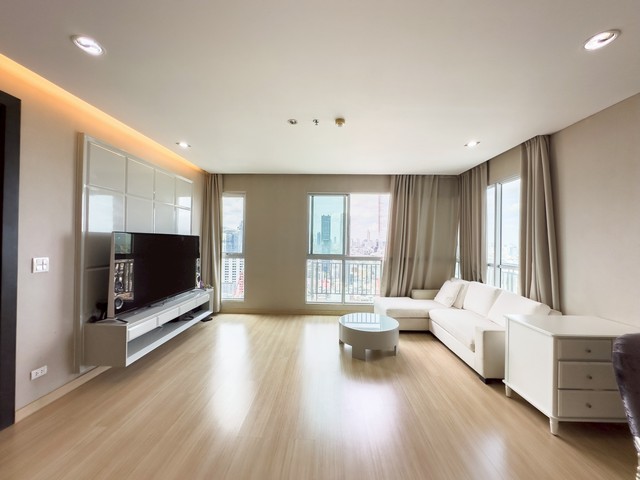 ขายคอนโดหรู The Address พญาไท ชั้น 32 2 นอน 2 น้ำ 2 ที่จอดรถ ห้องใหญ่ที่สุดในโครงการ!