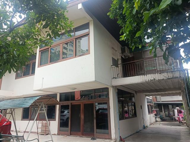 BH3726 ให้เช่าบ้านเดี่ยว 2 ชั้น 120 ตรว. 4 ห้องนอน สุรวงศ์ เขตบางรัก ใกล้สถานทูตรัสเซีย