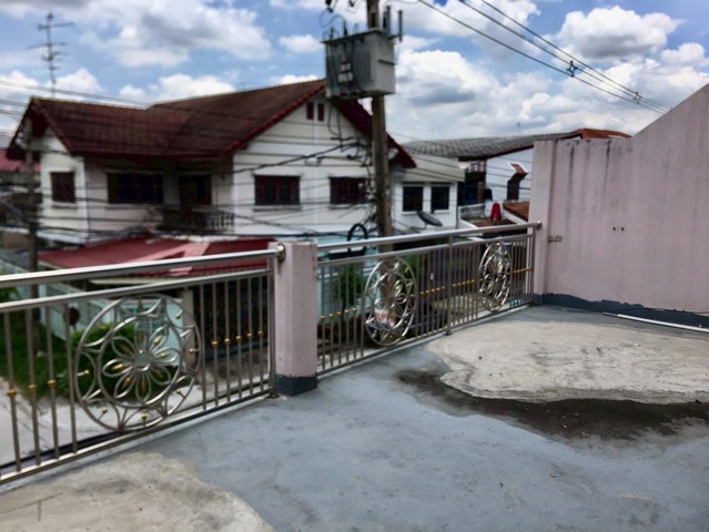 อาคารพาณิชย์ พหลโยธิน ซ.64 . ใกล้อนุสรณ์สถานแห่งชาติ ถ.พหลโยธิน แขวงสายไหม เขตสายไหม กรุงเทพมหานคร