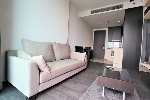 ขาย/ให้เช่า คอนโด Edge Sukhumvit 23 (เอดจ์ สุขุมวิท 23) 43.26 ตรม. ชั้น 23 ตกแต่งเฟอร์ครบ ใกล้ BTS อโศก และ MRT สุขุมวิท