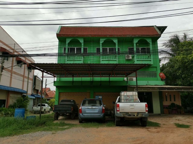 ขาย อาคารพาณิชย์ ถนน สายชัยภูมิ-บัวใหญ่ โพนทอง ชัยภูมิ PTT68-00045