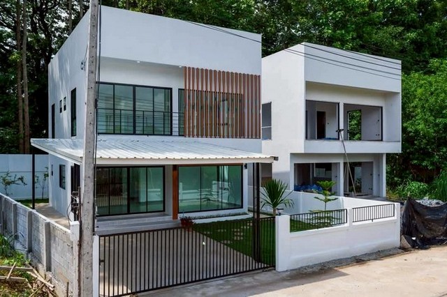 บ้านสร้างใหม่ 2 ชั้น ทำเลดี บ้านเงินเหลือ วิวดอยสุเทพ สันผีเสื้อ