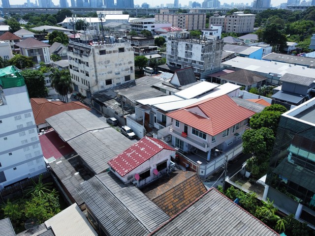 ที่ดิน ประชาชื่น 6 บางซื่อ เลียบคลองประปา เนื้อที่ 44 ตร.ว. ใกล้สถานีรถไฟฟ้า MRT เตาปูน และ สถานีบางซื่อ ทำเลดีใกล้เมือง