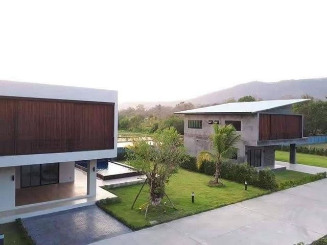 บ้านพักตากอากาศ ขาย 39 ล้านบาท #วิวภูเขา #วิวทุ่งนา 4ไร่ 1 งาน 13 ตรว. โซนสันกำแพง แม่ออน