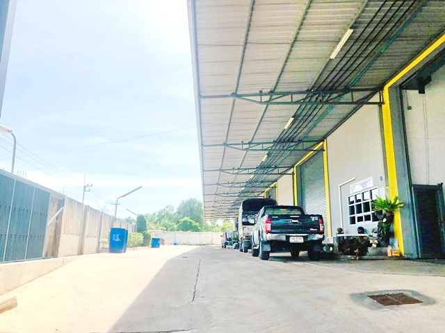 ตลาดสดลีลา 3.9 กม. รร. วัดบ้านไร่ 2.2 กม.ให้เช่าโรงงาน 2 ชั้น 324 ตร.ม.81 ตร;ว. อัสสัมชัญแคมปัส พระราม 2 1.9 กม.พันท้ายนรสิงห์