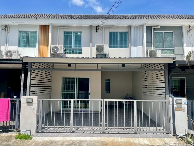 ขายทาวน์เฮาส์ 2 ชั้น หมู่บ้านบ้านพฤกษา 116 รังสิต คลองหก ราคาพิเศษ 1,690,000 บาท ฟรีโอน