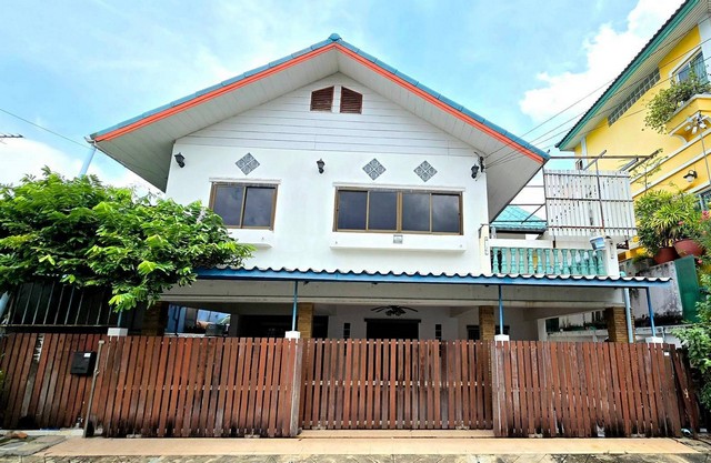 ให้เช่าบ้านเดี่ยว ใกล้นวมินทร์ซิตี้ อเวนิว, รร.สตรีวิทย์หมู่บ้านเสนานิเวศน์1 (ประเสริญมนูกิจ18) ใกล้ม.เกษตร ถนนเกษตร-นวมินทร์