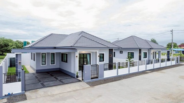 บ้านสร้างใหม่ ตกแต่งสวย ดีไซน์โดดเด่น ทำเลทอง ท่ารั้ว ดอยสะเก็ด
