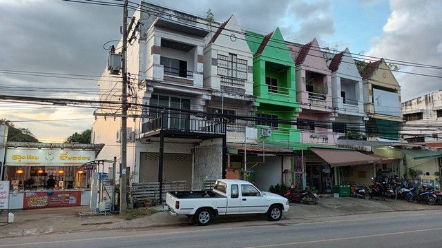 ขายทาวน์เฮาส์ 2 ชั้น บ้านเป็ดขอนแก่น ทำเลดีใกล้แหล่งชุมชน