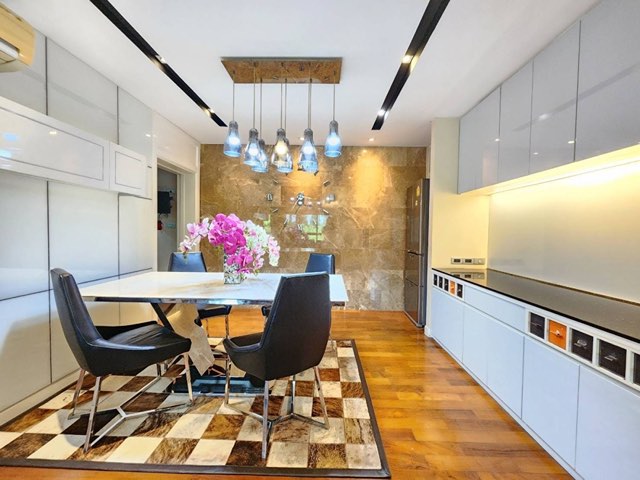 For sale ขายคอนโด Silom City Resort วิวบ้านท่านทูต ห้องมุม ชั้น6 รับ (Co-Agent)
