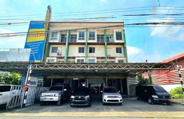 อาคารพาณิชย์ 4 ชั้น 3 คูหา ลาดหลุมแก้ว ติดถนน 346 ปทุมธานี - บางเลน