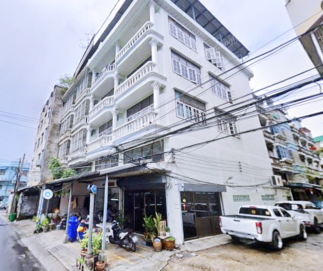 อาคารพาณิชย์ 6 ชั้น 2 คูหา BTSสะพานตากสิน 1.8 กม. จันทร์ 39-43 รร.อัสสัมชัญ 1.4กม. 660 ตร.ม. 6นอน 7น้ำ ถ. เจริญราษฎร์ เซนต์หลุยส์