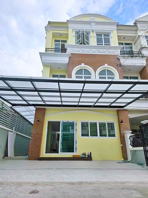 ตลาดเมืองทอง 300 ม. เช่าทาวน์โฮม 3 ชั้นรพ.มงกุฏวัฒนะ 400 ม. หลังริม 29 ตร.วา. MRT แจ้งวัฒนะ14 550 ม.349 ตร.ม. 3นอน 4 น้ำ