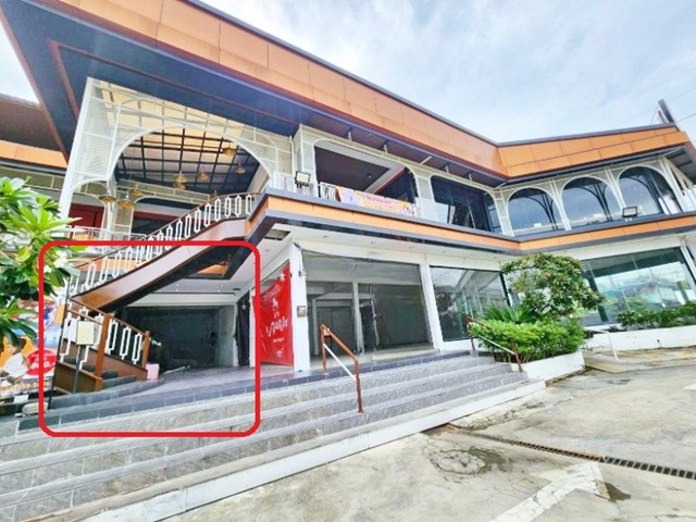 ประชาอุทิศ90 โชว์รูม ใจกลางชุมชนใหญ่ บิ๊กซี ในย่านทุ่งครุ หมู่บ้าน10,000 หลัง 50-100ตรม. 18,999 B-M ม.เทคโนโลยีพระจอมเกล้าธนบุรี