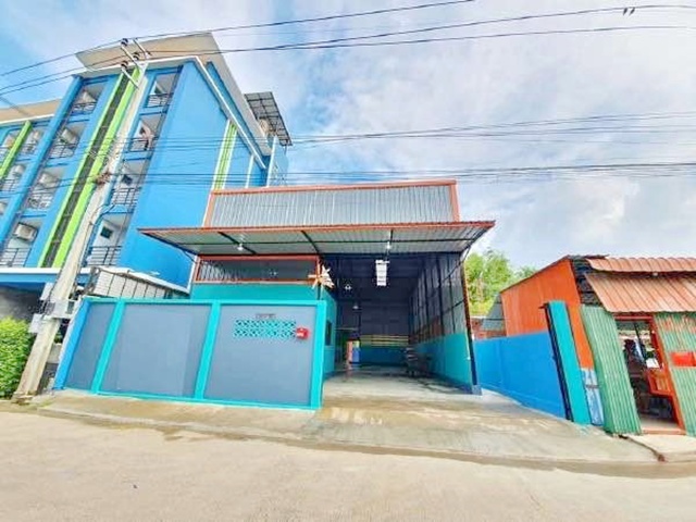 วิลเลจ บางบัวทอง 2.3 กม เลียบคลองลาดปลาดุกแจส กรีน .ให้เช่าโกดัง พร้อมออฟฟิศ 240 ตร.ม.