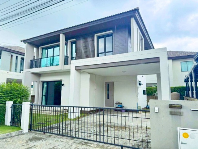 The Legacy Golf Club 3กม.ให้เช่าบ้านเดี่ยว 2 ชั้น 54ตร.วา. 220ตร.ม. ซีเจ หทัยราษฎร์ 39 2.1กม. พร้อมเฟอร์ฯ และเครื่องใช้ไฟฟ้า 3นอน 3น้ำ