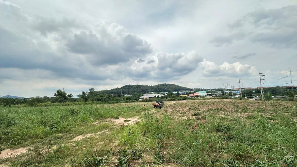 ที่ดินศักยภาพสูง(ติดถนน) นิคมอมตะ ระยอง ทำเลทอง 12-1-35 ไร่