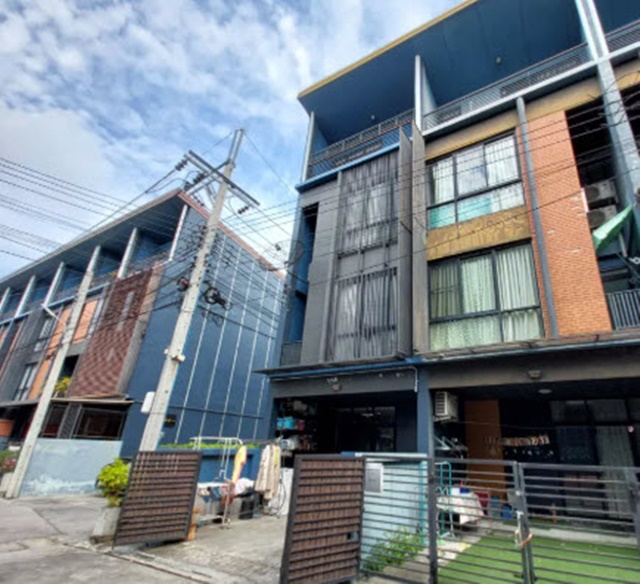 แจ้งวัฒนะ31-37 MRT เมืองทองธานี300 ม. ให้เช่าทาวน์โฮม 3.5 ชั้น 21 ตร.วา. 221ตร.ม.3ปีมีครั้ง 3 นอน 3 น้ำ รร.นานาชาติกรุงเทพ