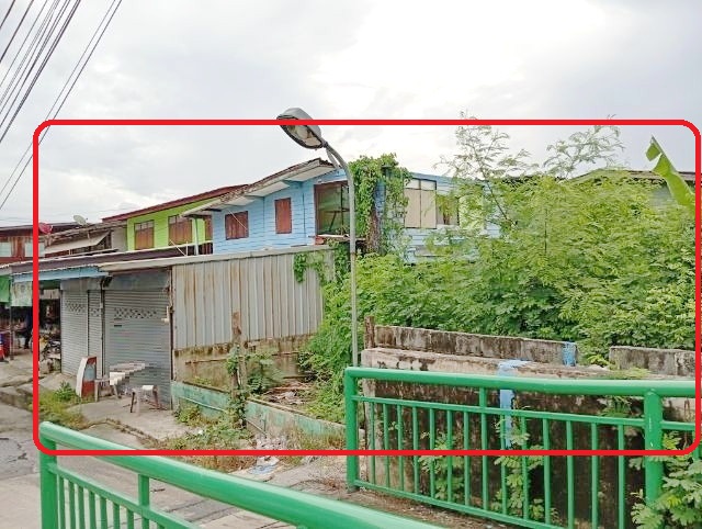 มีประตูเหล็ก 2 บาน ให้เช่าห้องพร้อมที่ดิน ติดริมน้ำ คลองมหาสวัสดิ์ ตลาดศาลายา 1.6 กม วัดปุรณาวาส รร.สาธิตนานาชาติ ม.มหิดล 1.9 กม.