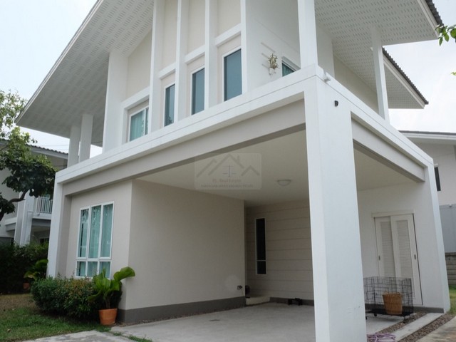 ให้เช่าบ้านเดี่ยว 2 ชั้น 105 ตรว. 4 ห้องนอน โครงการ Habitia Motif ปัญญาอินทรา ทรง Vogue เป็น Size ใหญ่ของโครงการ ติดโรงเรียน สาธิตพัฒนา