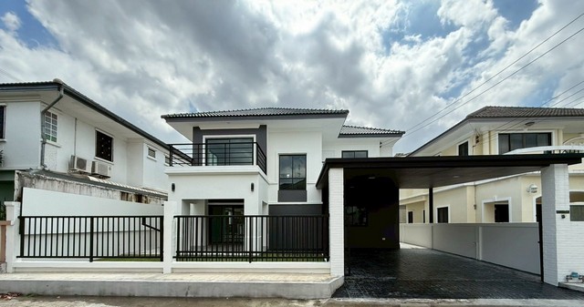 เพชรวัฒนะ เลียบคลองประปา รีโนเวทใหม่ทั้งหลัง บ้านเดี่ยวทำเลแจ้งวัฒนะ