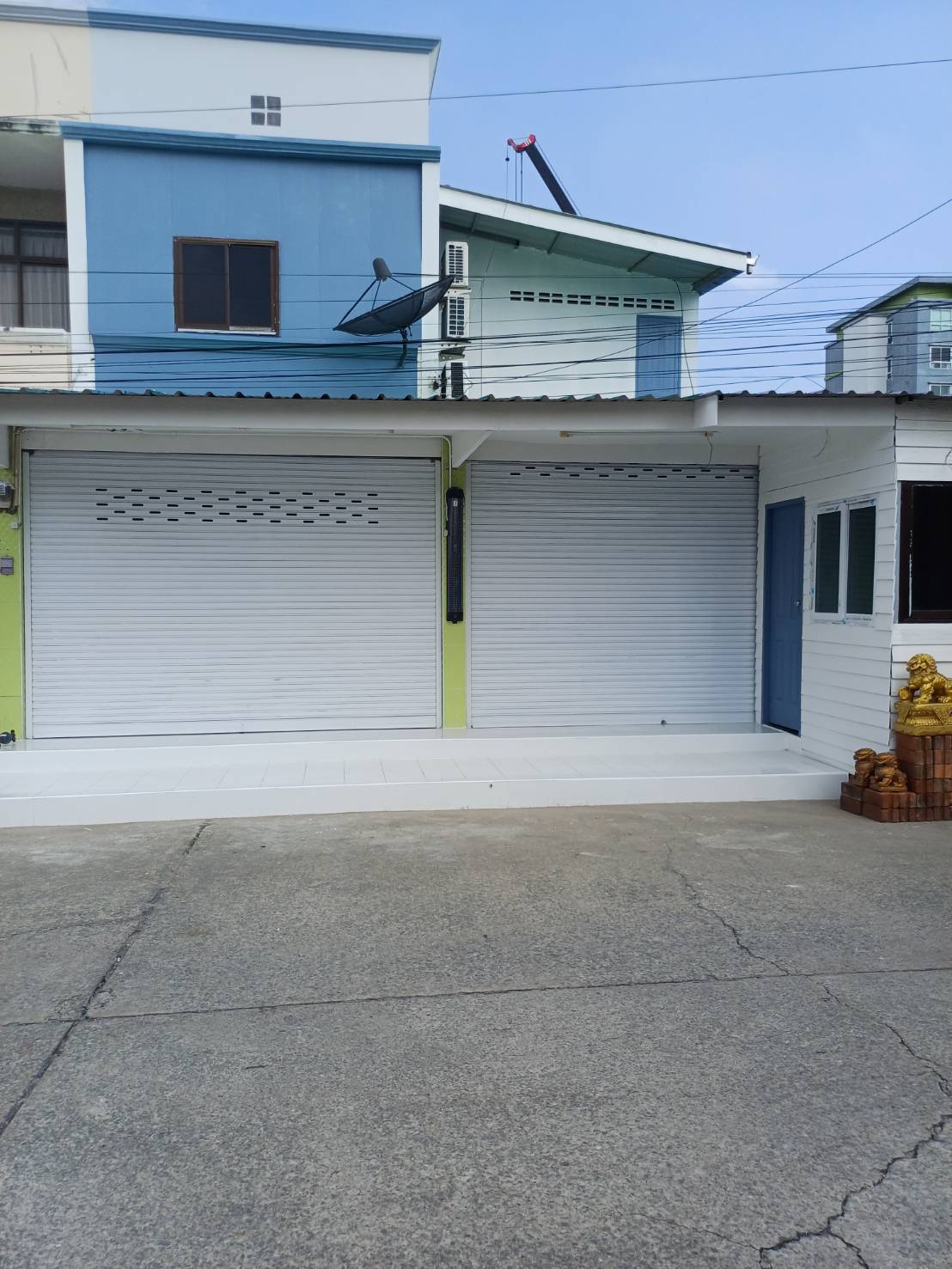 ขาย ทาวน์เฮ้าส์ 2 ชั้น หมู่บ้าน แฟมิลี่แลนด์ อมตะนคร – นาป่า หลังมุม 35.1 ตรว ตำบลนาป่า อำเภอเมือง จ.ชลบุรี