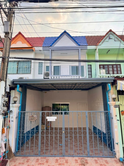 ขายทาวเฮาส์รีโนเวทใหม่ หมู่บ้านเฉลิมสุขนิเวศน์ 9 ซอยรามอินทรา 14 ปากซอยสถานีรถไฟฟ้ามัยลาภ เข้าอยู่ได้เลย