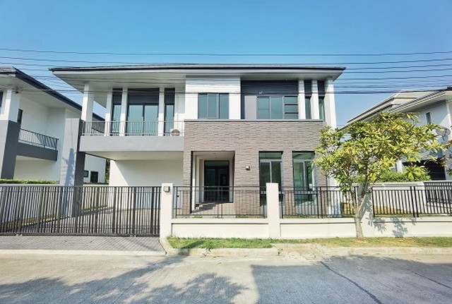 ให้เช่าขาย บ้านเดี่ยวหลังใหญ่ ซื่อตรง พรีเมี่ยม บางบัวทอง ใกล้เซ็นทรัลเวสต์เกต