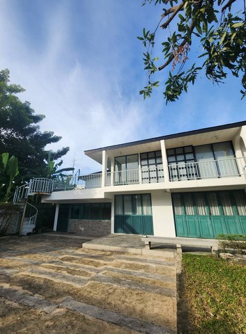 ให้เช่าโฮมออฟฟิศ สุขุมวิท64 เนื้อที่ 100 ตร.ว พื้นที่ใช้สอย 287 ตร.ม ห่างจาก รถไฟฟ้า BTS สถานีปุญณวิถี เพียง 700 เมตร
