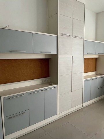 ให้เช่าทาวโฮม3.5 ชั้น ใกล้ห้างซีคอนสแควร์ ห้างพาราไดซ์ พาร์ค สวนหลวงร.9 โครงการ หมู่บ้านบ้านณ นครินทร์ เขตประเวศ ซอยสุภาพงษ์ 3