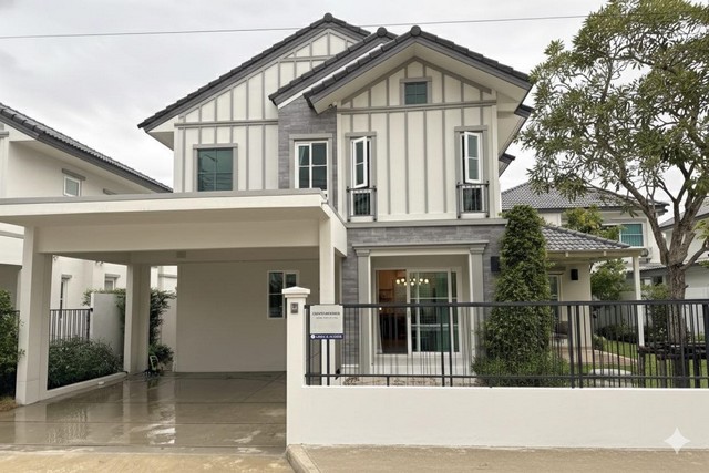 ให้เช่าบ้านเดี่ยว 2 ชั้น Villaggio 3 Srinakarin-Bangna 66 ตรว พื้นที่ใช้สอย 165 ตร.ม ตกแต่งครบ พร้อมเฟอร์นิเจอร์+เครื่องใช้ไฟฟ้า พร้อมอยู่
