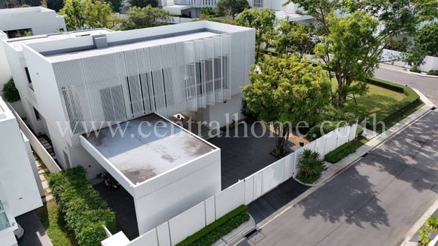 ให้เช่าทาวน์โฮม3ชั้นย่านสมุทรปราการหมู่บ้านลุมพินีทาวน์เพลสสุขุมวิท-ศรีนครินทร์ใกล้BTSสำโรง 2