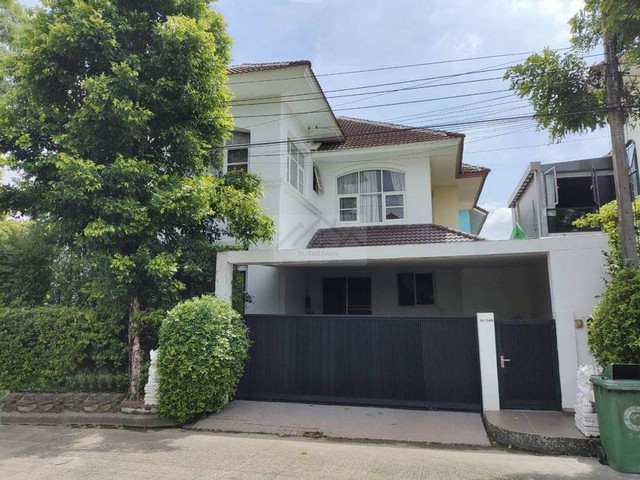 ขายบ้านเดี่ยว 2 ชั้น 121 ตรว หมู่บ้านลลิล กรีนวิลล์ พระราม 9 – อ่อนนุช – สุวรรณภูมิ หลังพิเศษ ใหญ่ที่สุด ติดสโมสร ติดแอร์พอร์ตลิงค์