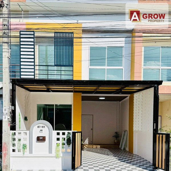 หมู่บ้านเพ็ญศิริ 4 ซอยเลียบวารี 25/1 บ้านต้นซอย เฟอร์นิเจอร์ครบ ตกแต่งพร้อมอยู่