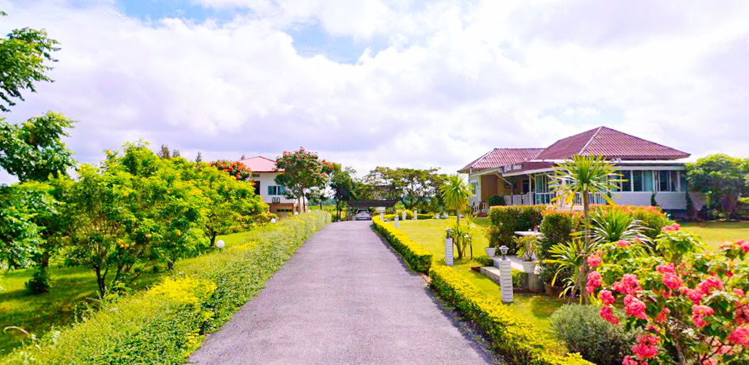 ทองสมบูรณ์ 7 กม.บ้านพักสไตล์รีสอร์ตในเขาใหญ่-ปากช่อง 180 ตร.ม. 2 นอน 2 น้ำ บรรยากาศ เงียบสงบ ร่มรื่น วิวภูเขา ทิวทัศน์ที่ยอดเยี่ยมของภูเขา