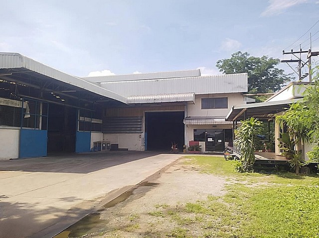 ขายโรงงานผลิตชั้นวางอุตสาหกรรม พร้อมเครื่องจักรครบไลน์รง.4 โอนได้ บ้านบึง ชลบุรี เหมาะสำหรับผู้ผลิต ชั้นวางคลังสินค้
