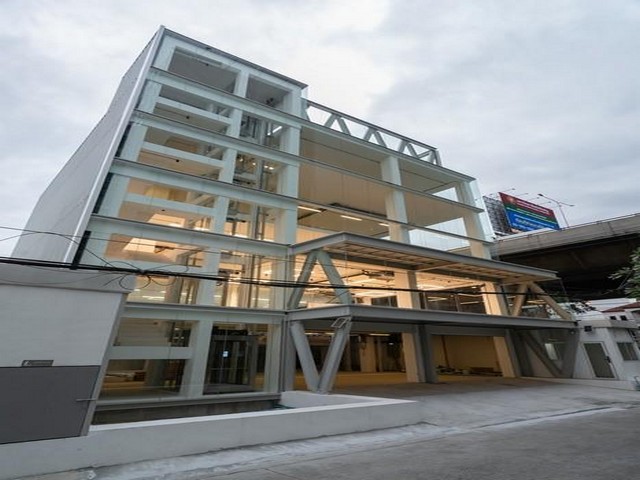 ขาย อาคาร สำนักงาน 6 ชั้น ย่านพระราม 9 ตึกสร้างใหม่ยังไม่เคยใช้งาน ใกล้ เดอะไนน์พระราม9