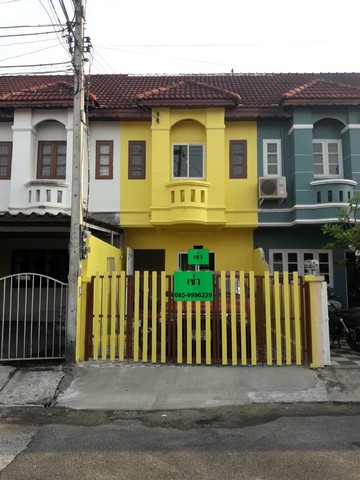 ให้เช่าทาวเฮ้าส์ 2 ชั้น หมู่บ้านกุลพันธ์ 4 ขนาด 19 ตรว. บ้านเปล่า ไม่มีเฟอร์นิเจอร์ ใกล้แมคโคร โลตัส บิ๊กซี เซเว่น