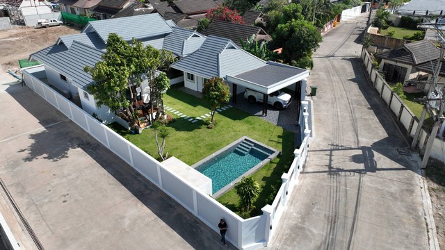 Luxury Pool Villa Pattaya พูลวิลล่าบ้านหรู พัทยา ใกล้อ่างมาบประชัน ซอยสยามคันที่คลับ พรประภานิมิตร19 160 ตรว. บางละมุง ชลบุรี