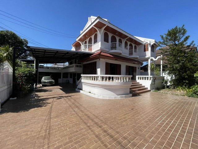 ขายบ้านเดี่ยว 2 ชั้นหมู่บ้านอยู่เย็น 2 ซอยรามอินทรา 34 เขตบางเขน กรุงเทพฯ