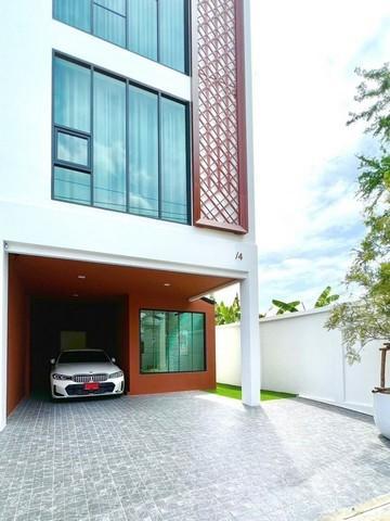 ให้เช่าทาวน์โฮม 3.5 ชั้น 26.4 ตร.ว. ย่านนาคนิวาส ลาดพร้าว 71 ห้องมุม ใกล้เซ็นทรัล อีสต์วิลล์