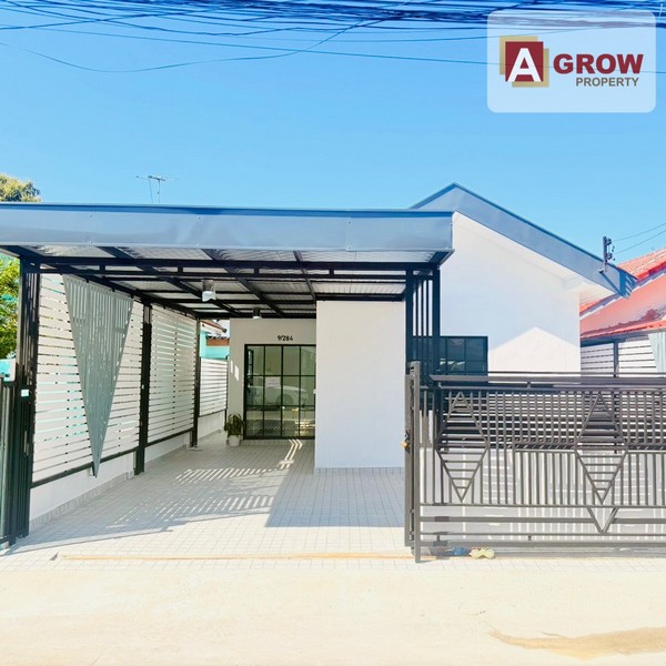 หมู่บ้านทรัพย์เจริญ เลียบวารี 29 ถนนหน้าบ้านกว้าง รีโนเวทใหม่ เฟอร์ฯครบ พร้อมเข้าอยู่