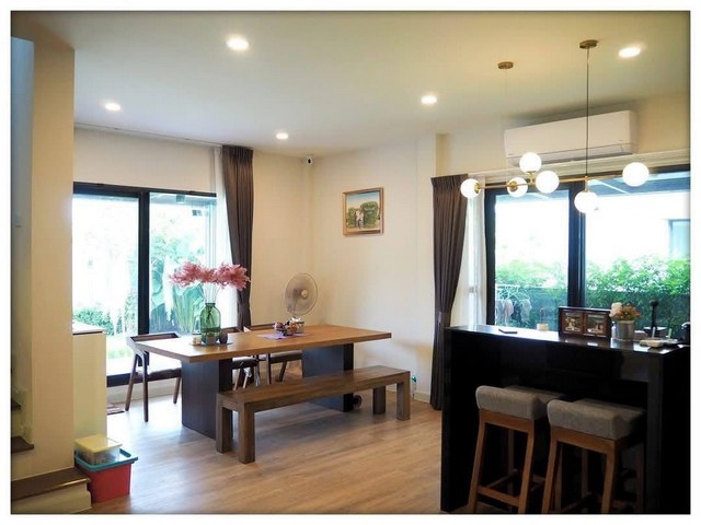 ขายบ้านเดี่ยว เนื้อที่ 109 ตารางวา พื้นที่ใช้สอยรวม 300 ตรม. 4 ห้องนอน โครงการ The City บรมราชชนนี-ทวีวีฒนา ใกล้โลตัสศาลายา