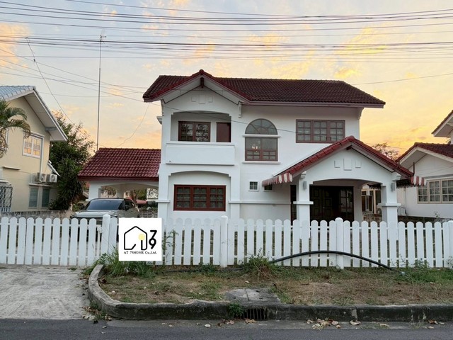 ให้เช่าบ้านเดี่ยว2ชั้น ใกล้สนามกอล์ฟอีสเทรินสตาร์ บ้านฉาง ระยอง พร้อมเฟอร์นิเจอร์ครบ