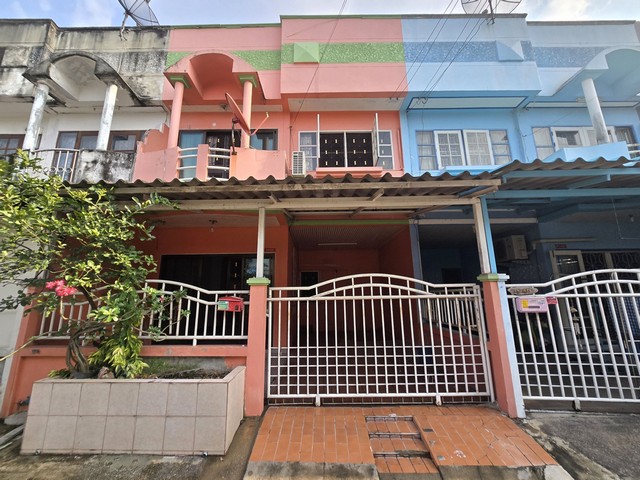 ให้เช่าทาวน์เฮ้าส์2ชั้น ในหมู่บ้านณัฐกานต์ เพชรเกษม 112