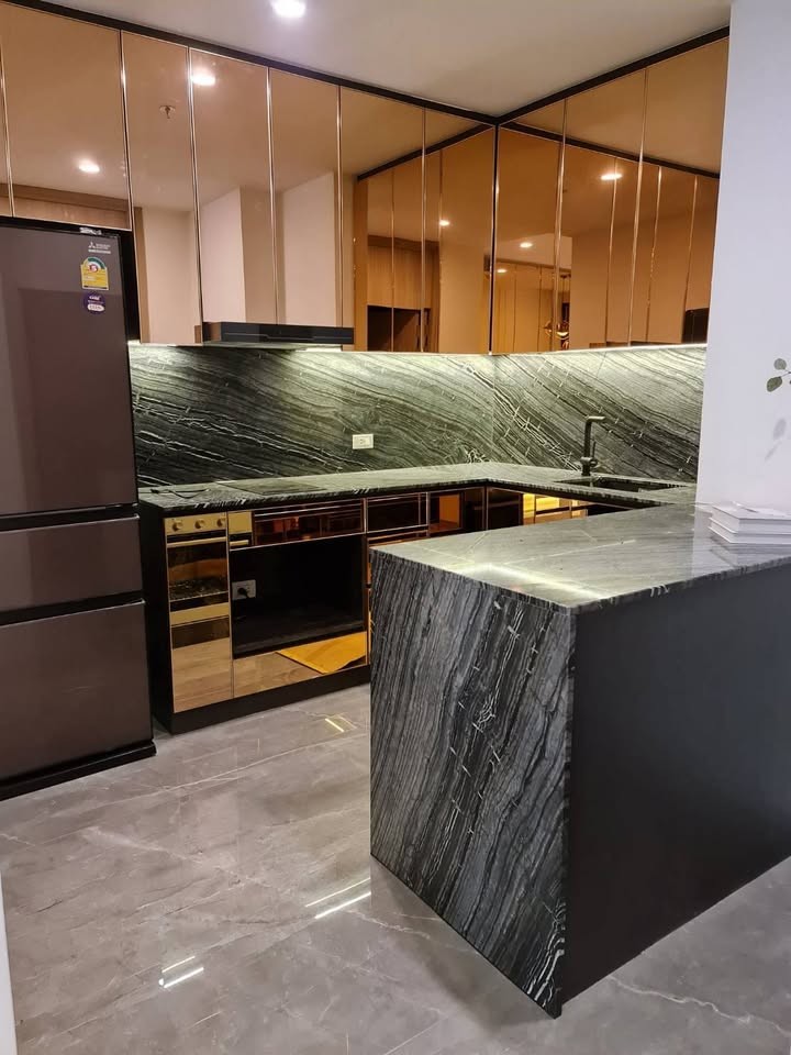 Noble Ploenchit Spacious Comfortable Clean 35th Floor BTS Ploenchit