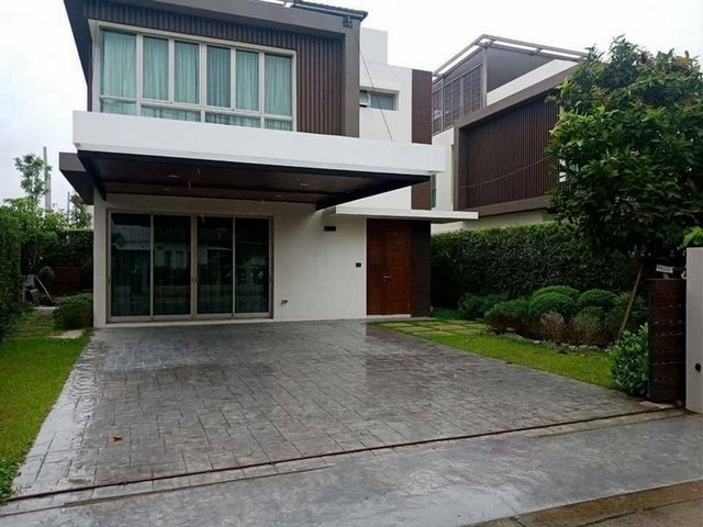บ้านสไตล์ Modern Luxury บรรยากาศเงียบสงบ อำเภอเมือง